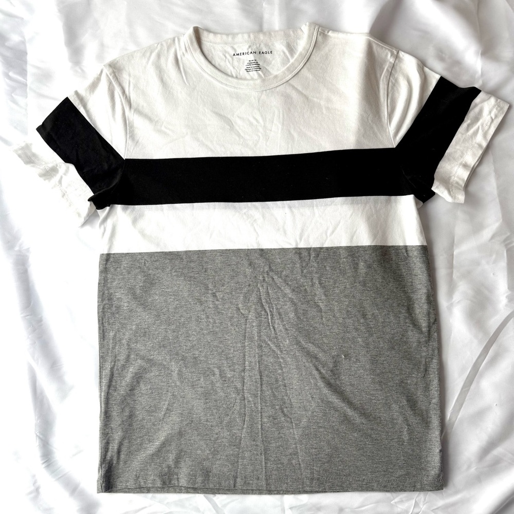 American Eagle Outfitter Tee Shirt Men's Medium Short Sleeve Cotton Multicolor